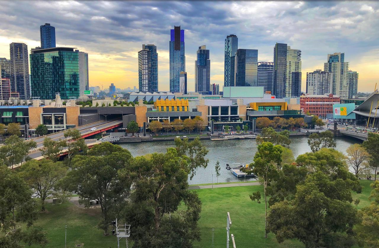 Melbourne River Views Екстер'єр фото